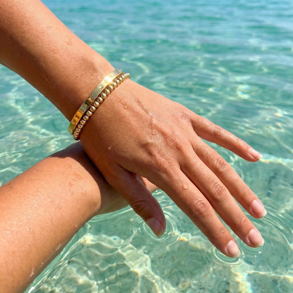 Linda, 52